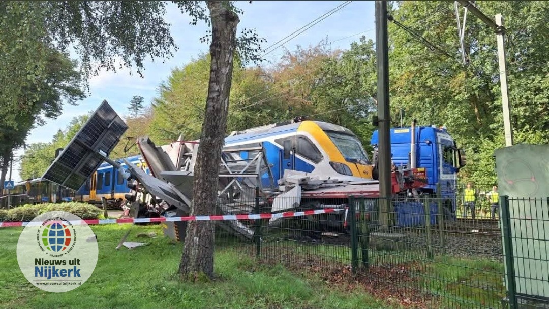 Geen treinen tussen Ermelo en Harderwijk na aanrijding trein en vrachtwagen