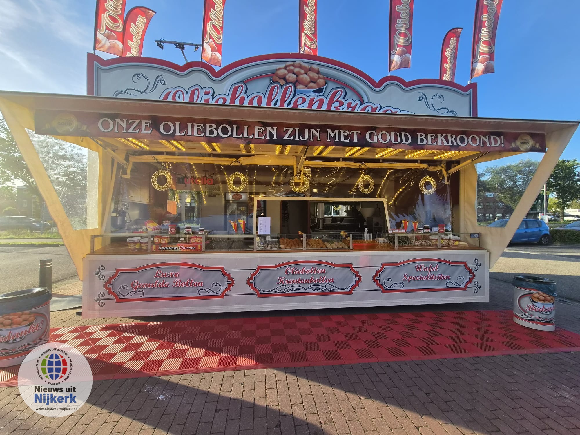 Oliebollenkraam bij Intratuin Nijkerk weer geopend: tijd voor een verse oliebol!