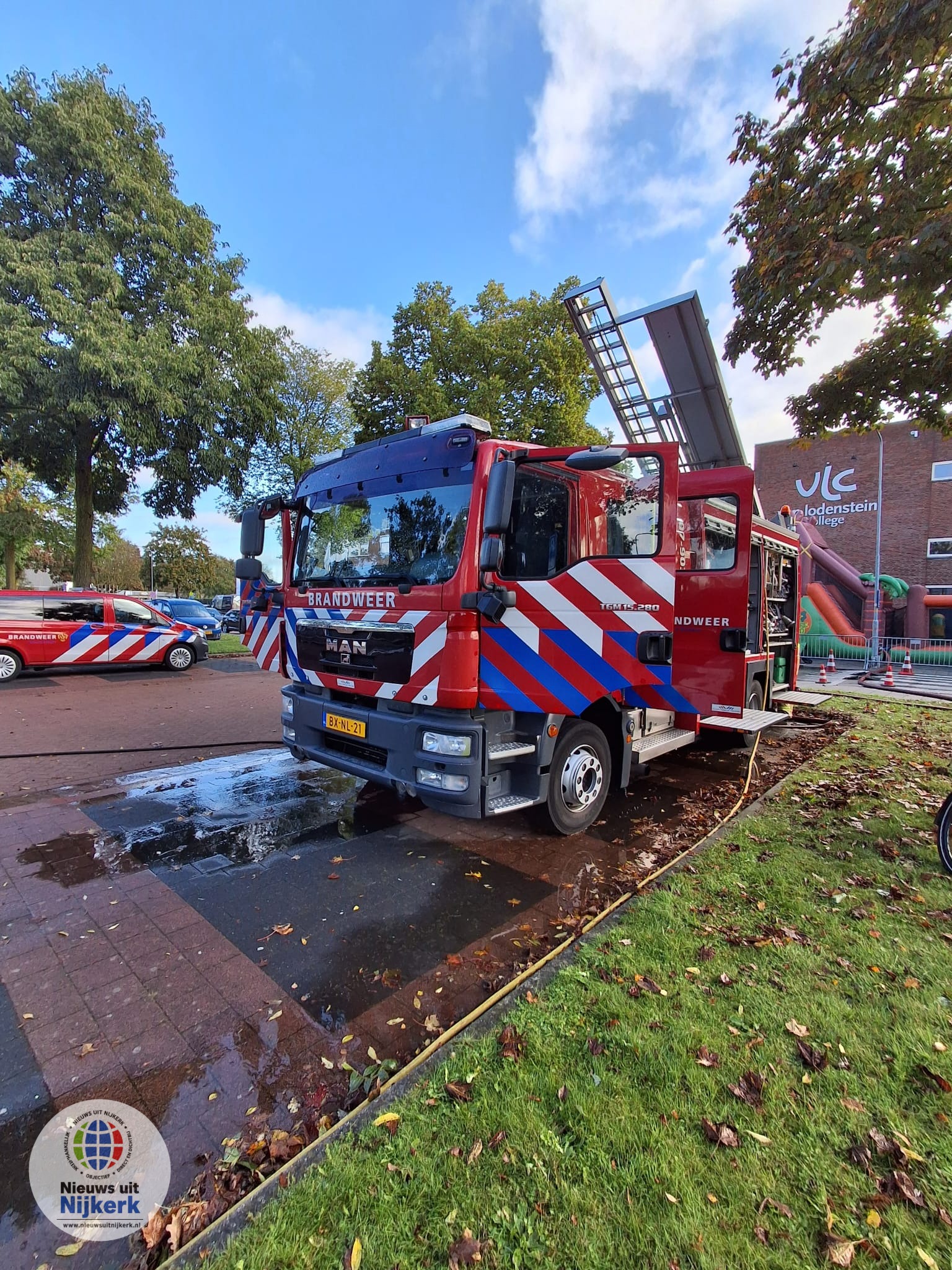 Gezellige herfstmarkt van Bethelgemeente trekt bezoekers naar Van Lodenstein College