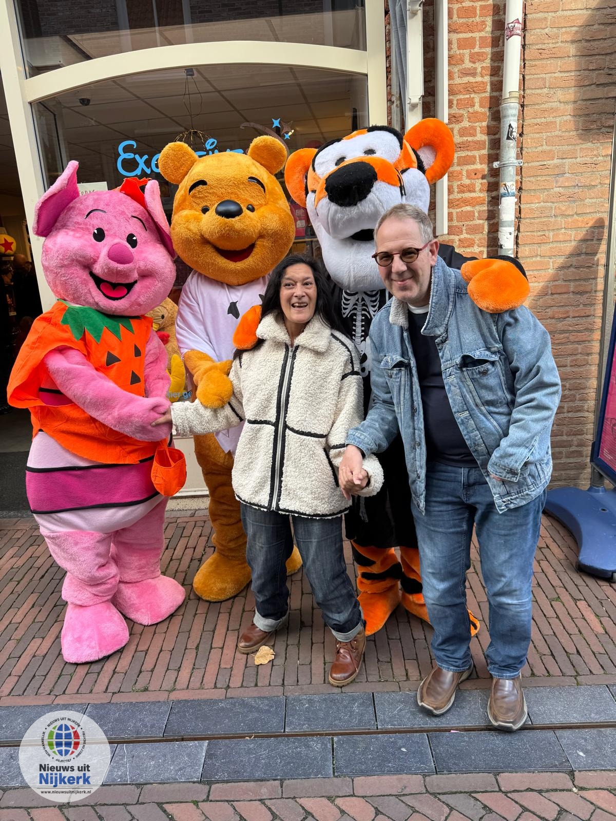 Winnie de Pooh en zijn vriendjes vandaag in Nijkerk: je kunt ze nog tot 16.00 uur ontmoeten!