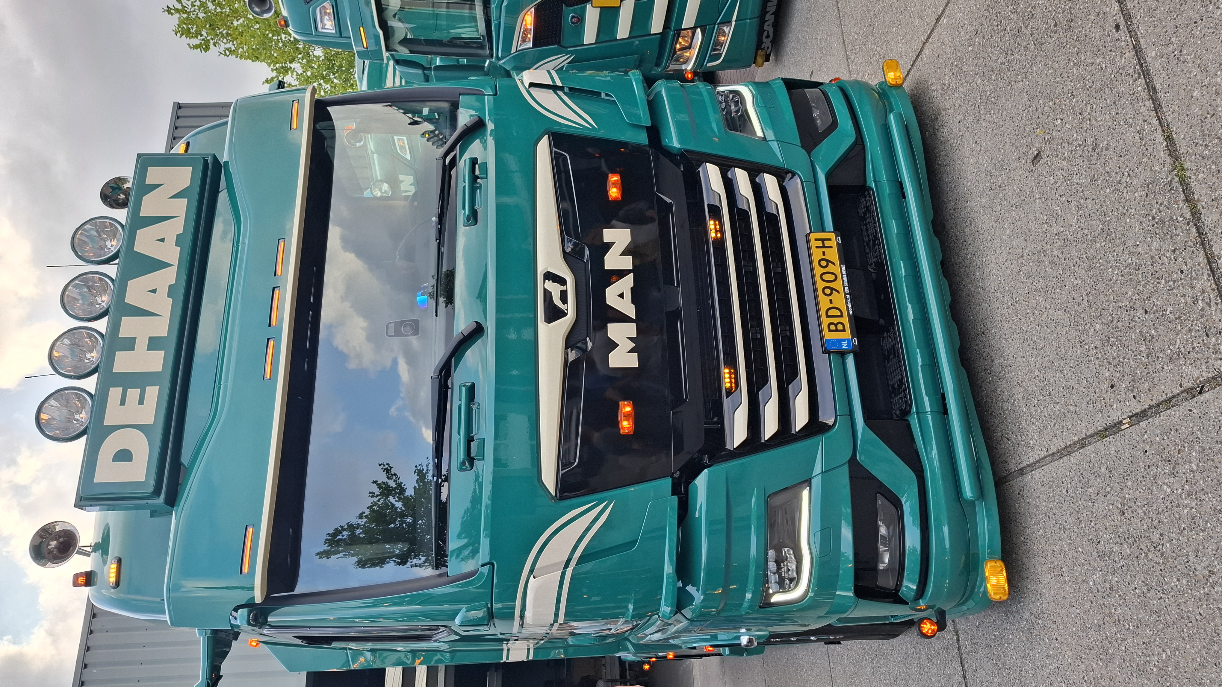 1000054404.jpg