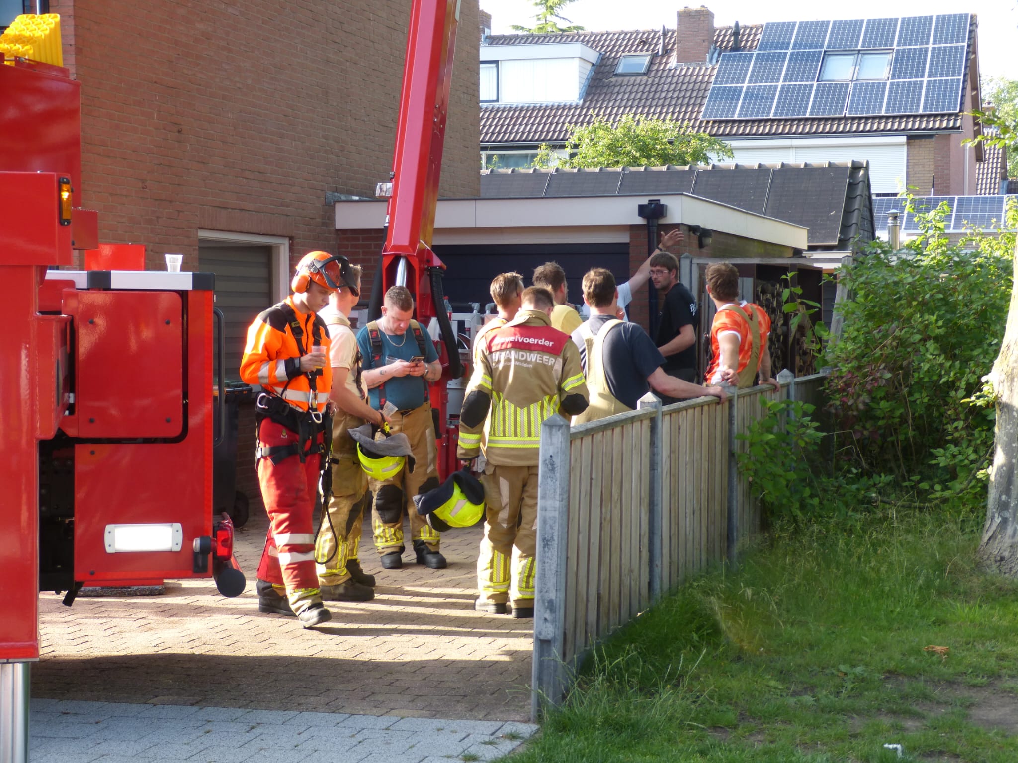 Brandweer Nijkerk druk met stormschade na stevige windstoten